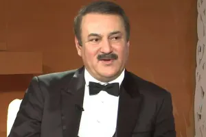 Cavanşir Məmmədov estetik etdirdi