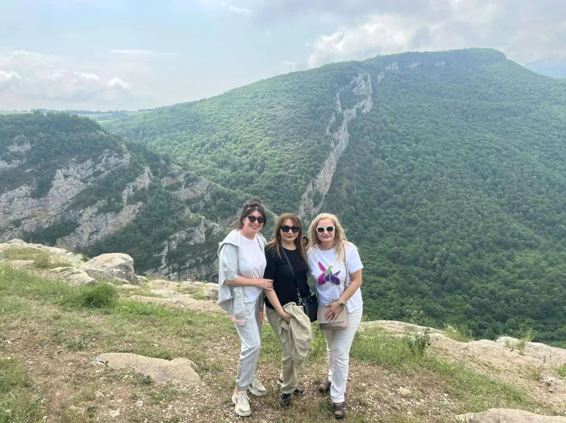 Sənubər İsgəndərlinin Şuşadan fotoları