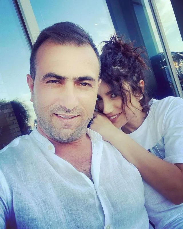 Röya Cinlə yenə duet oxudu