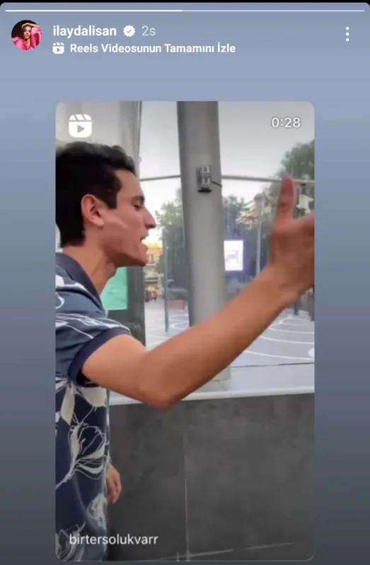 Türk aktrisalar da azərbaycanlı ifaçıları paylaşdı