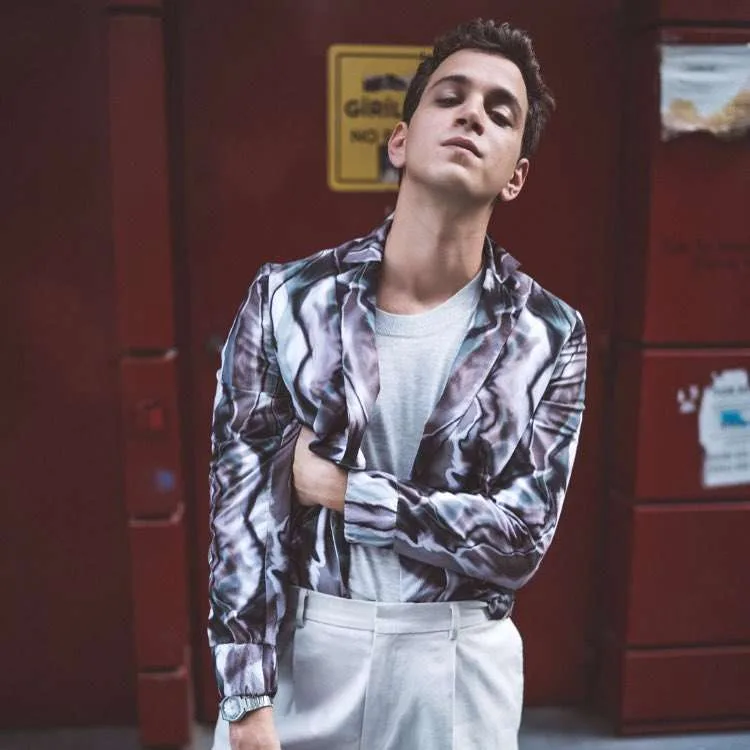 Selahattin bu serialda baş roldadır