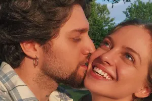 Gənc aktrisa evlənir...