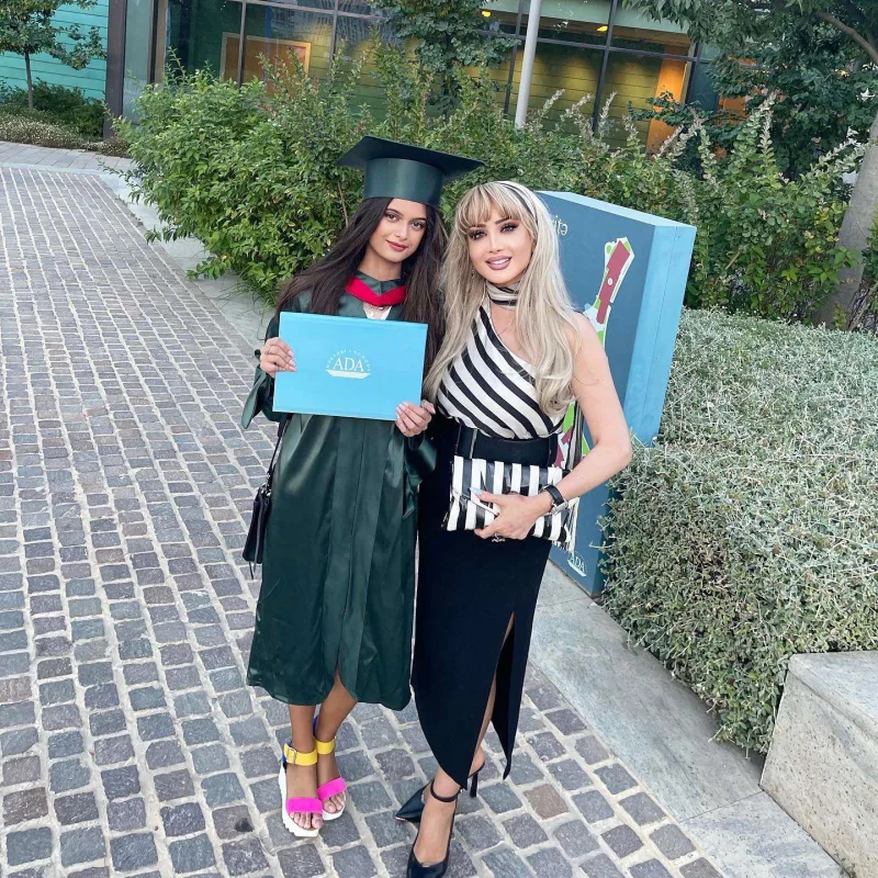 Məleykənin Güləri məzun oldu