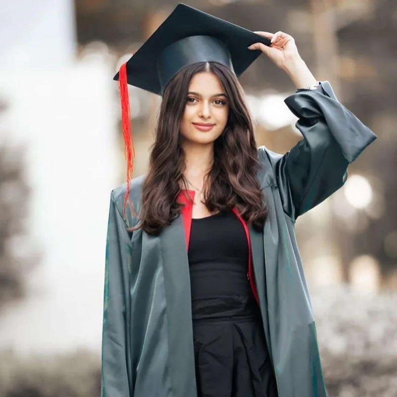 Məleykənin Güləri məzun oldu