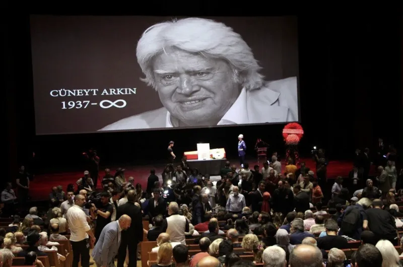 Cüneyt Arkına vida - Fotolar