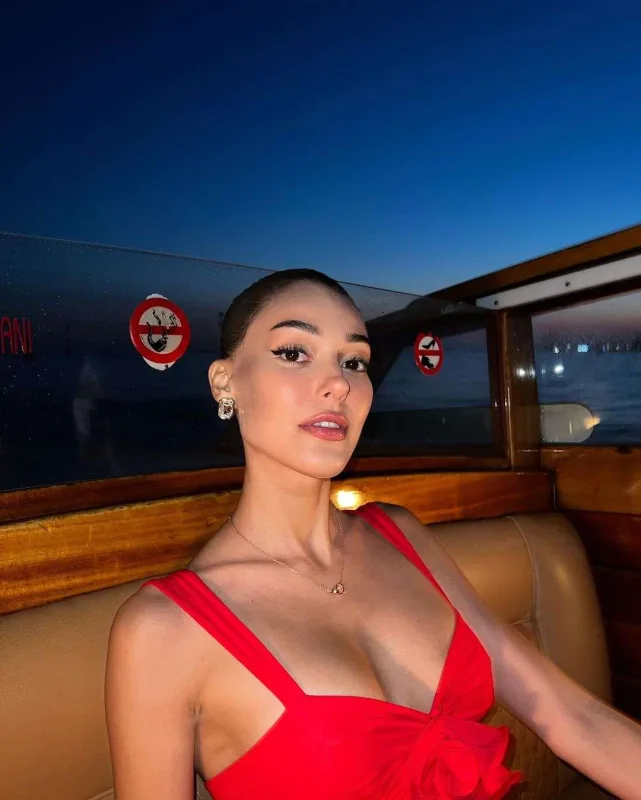 Dilan da orada idi...