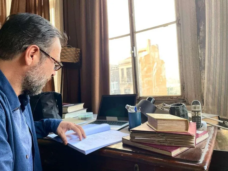 “Başıma danışa bilməyəcəyim bir iş gəldi”