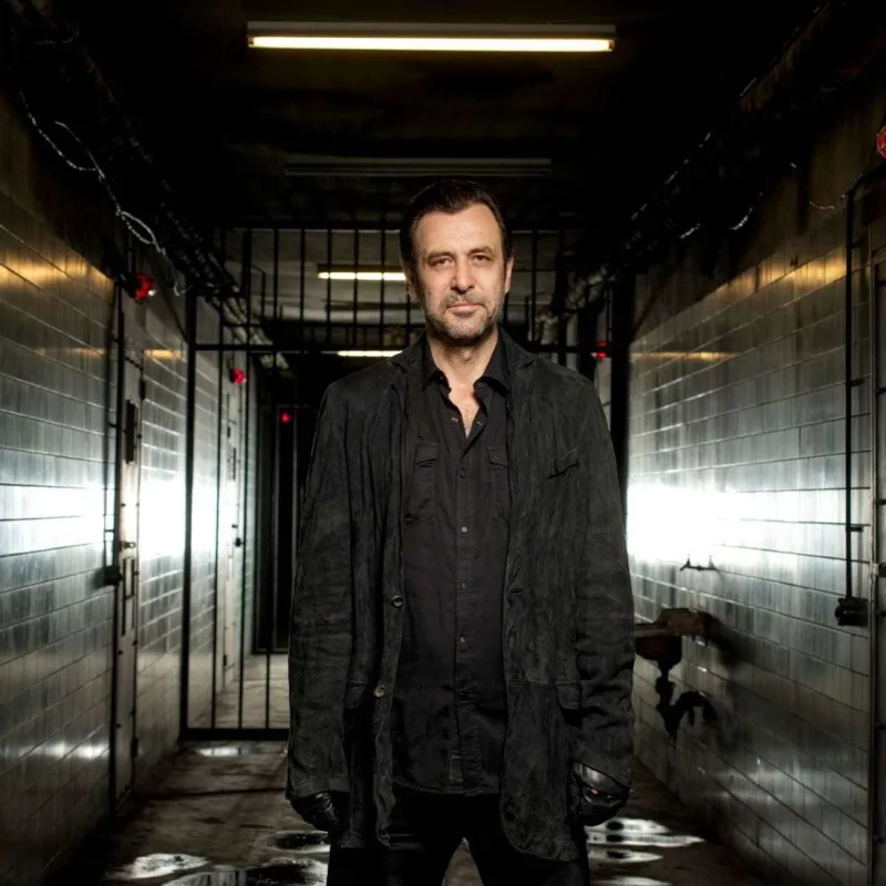 “Başıma danışa bilməyəcəyim bir iş gəldi”