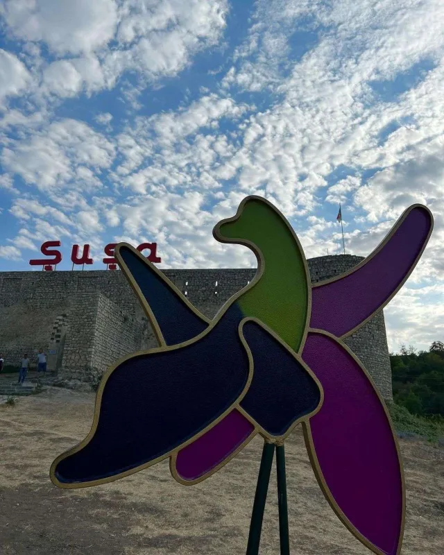 Xalq artistinin qızı Şuşada