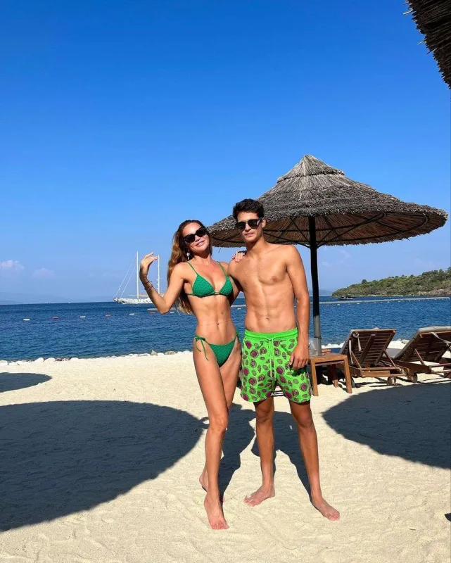 Ana-oğul valeh etdilər 