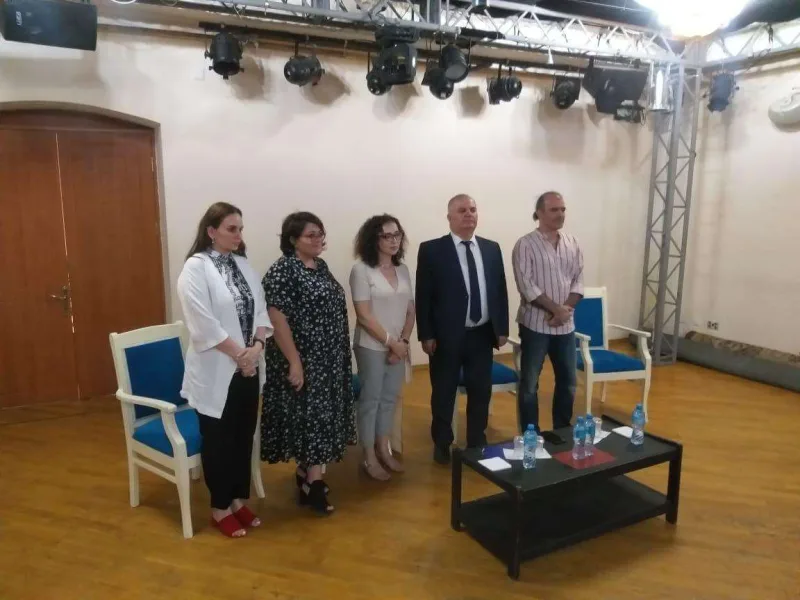 YUĞ Teatrına baş rejissor təyin olundu