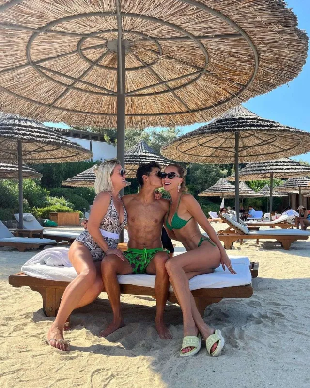 Ana-oğul valeh etdilər 