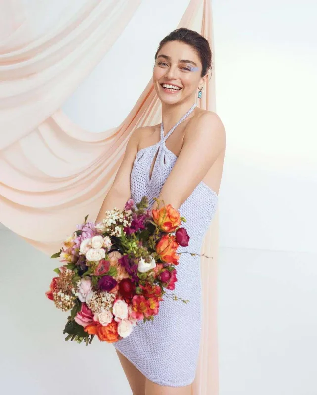 Muratın yeni sevgilisi Ayçadır?