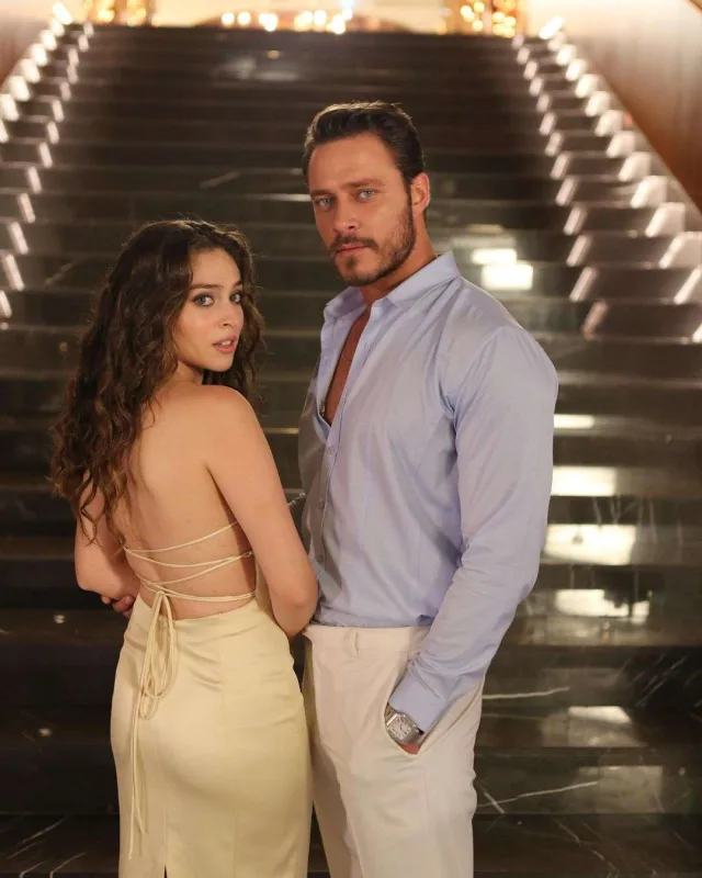 Baş rol olduqları serial final edir