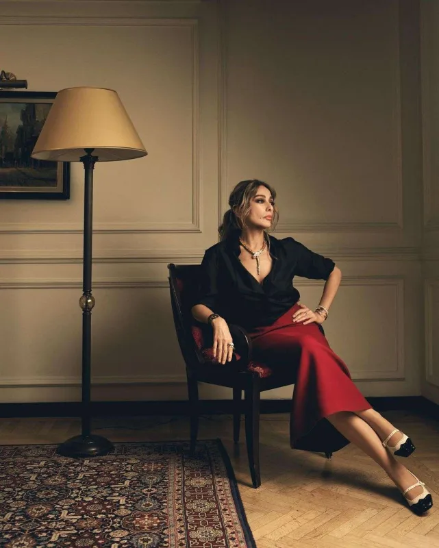 “Matmazel” jurnalın üz qabığında