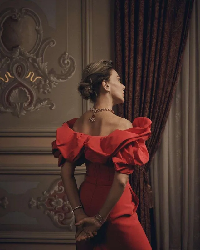 “Matmazel” jurnalın üz qabığında