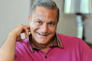 “14 yaşımda mənimlə hoteldə görüşmək istəyirdi”