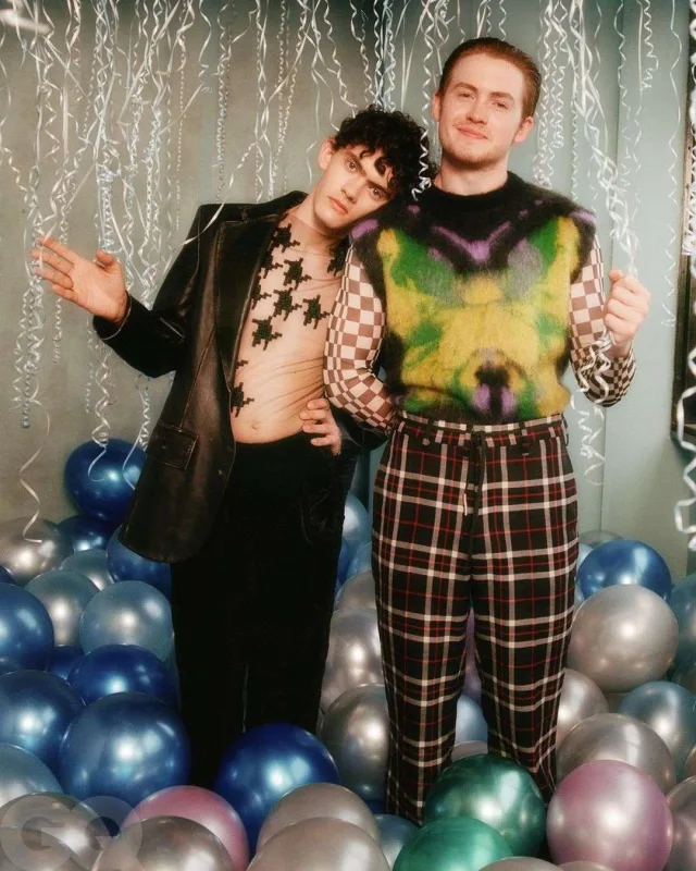 “Heartstopper” ulduzları “İlin adamları” sayında