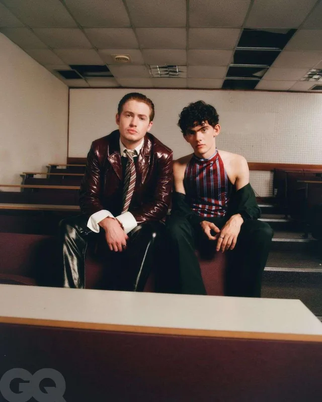 “Heartstopper” ulduzları “İlin adamları” sayında