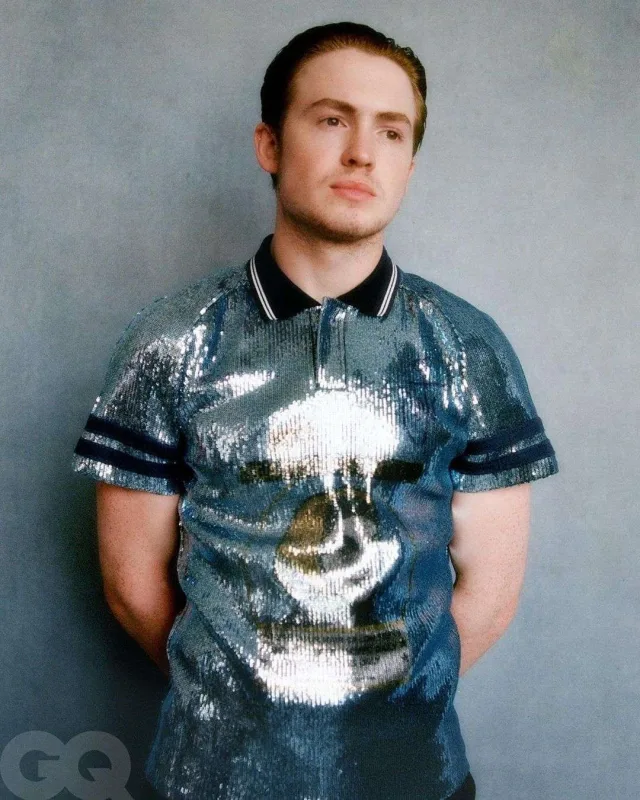 “Heartstopper” ulduzları “İlin adamları” sayında