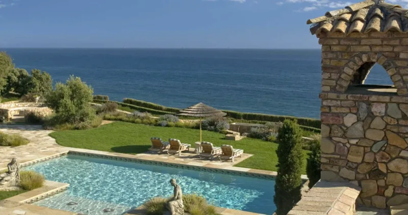 Ellenlə həyat yoldaşı 70 milyona ev aldı