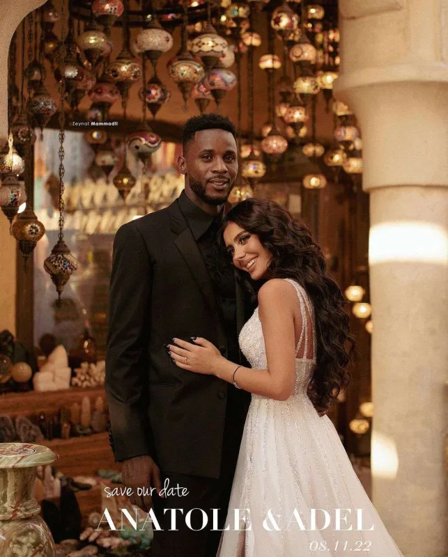 “Keşlə”nin oyunçusu həyat yoldaşı ilə Dubayda