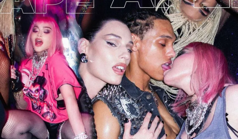 Madonnadan erotik pozalar