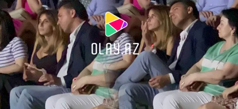 Leyla həyat yoldaşı ilə konsertdə