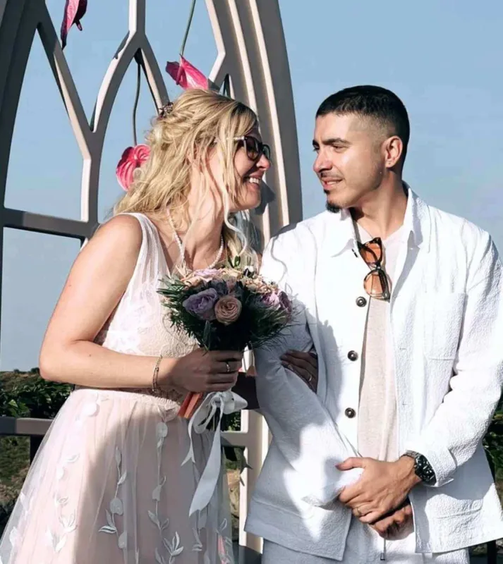 10 il sonra nikah bağlamışdılar, toy etdilər