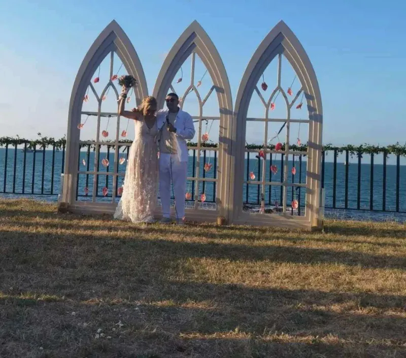 10 il sonra nikah bağlamışdılar, toy etdilər