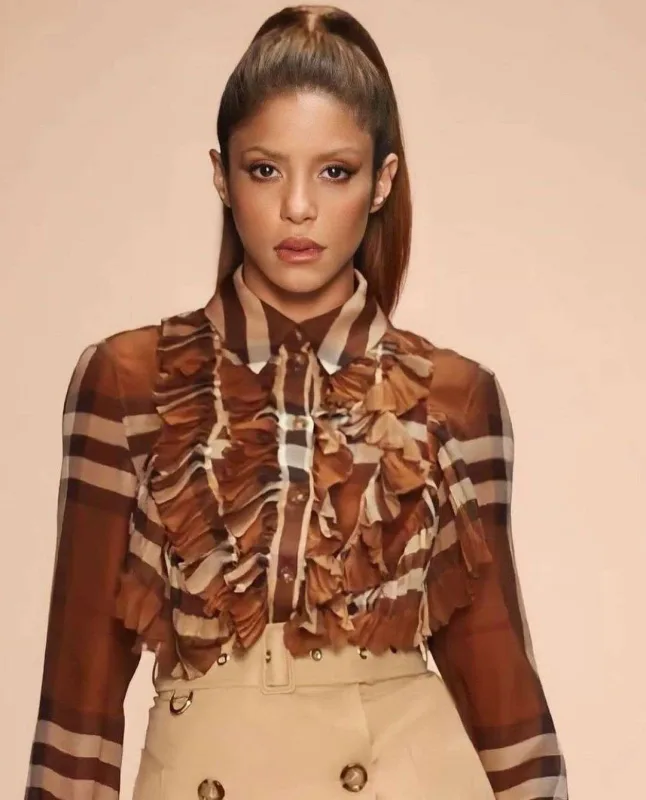 Şakira “Vogue” üçün kamera qarşısına keçdi