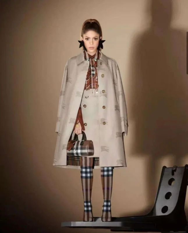 Şakira “Vogue” üçün kamera qarşısına keçdi