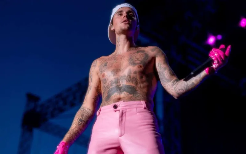 Bütün konsertlərini ləğv etdi