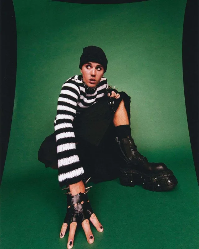 Musiqi arxivini 200 milyona satır