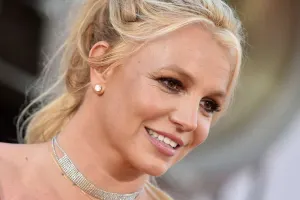 Britni 6 il sonra...