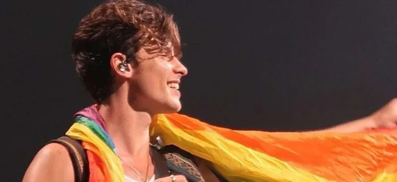 Şon Mendesdən “pride” paylaşımı 