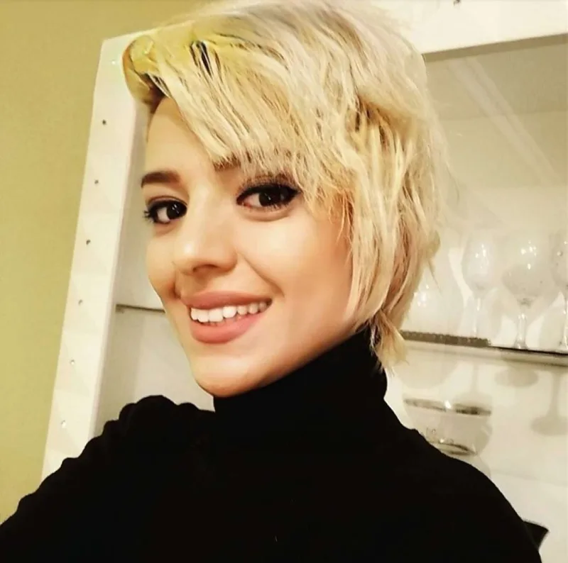 Qan Turalı nişanlandı