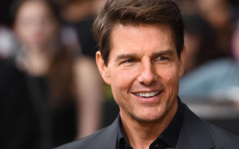 60 yaşlı Tom ənənəni pozmadı!