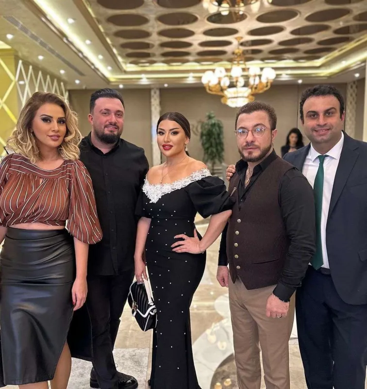 “Millətin zövqünü korlayırsan” dediyi Fatiməylə görüşdü