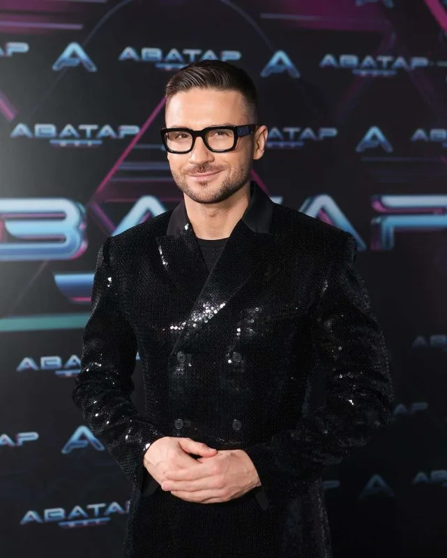 Sergey Lazarev fəxri ad istəyir