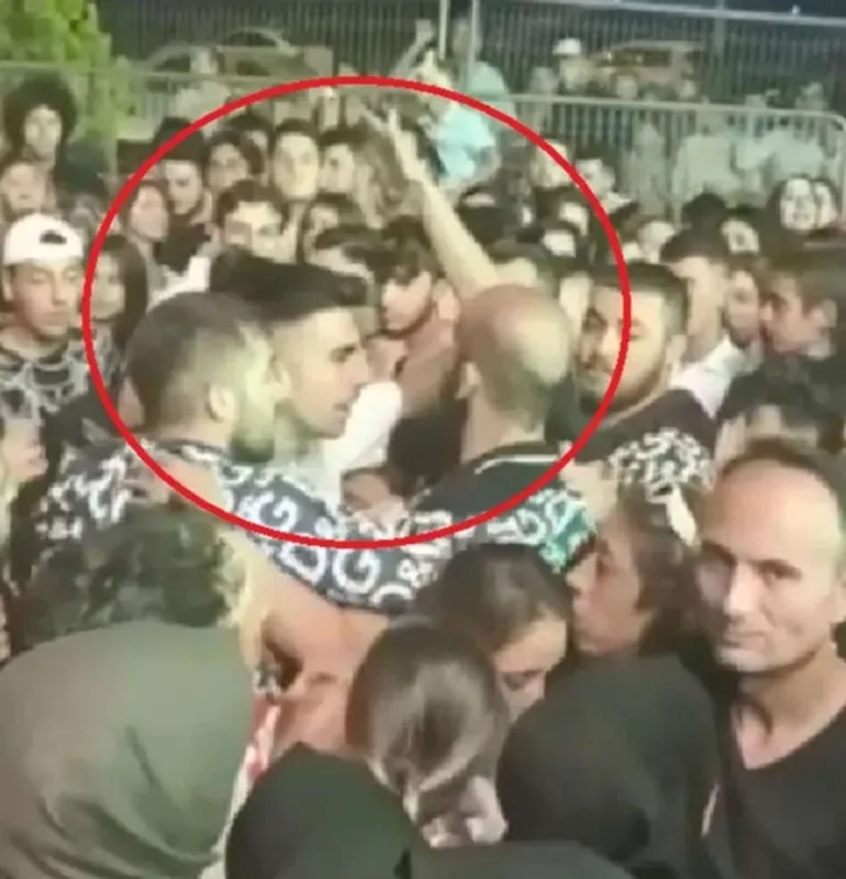 Konserti döyüş meydanına döndü