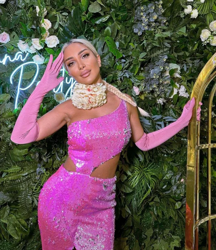 Çinarə yenidən estetik etdirdi