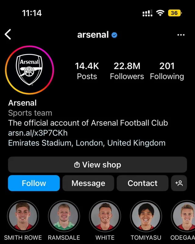 Brendlər kraliçaya görə “qaraya büründü”