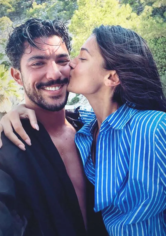 Pınar Kaanı belə təbrik etdi