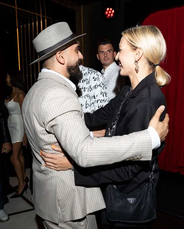 Ulduzlar Coninin təqdimatında