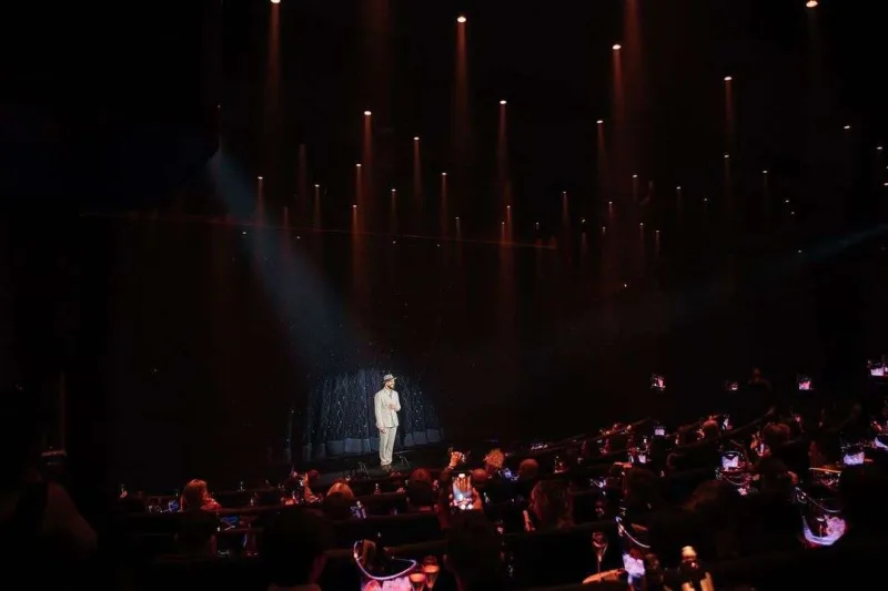 Ulduzlar Coninin təqdimatında