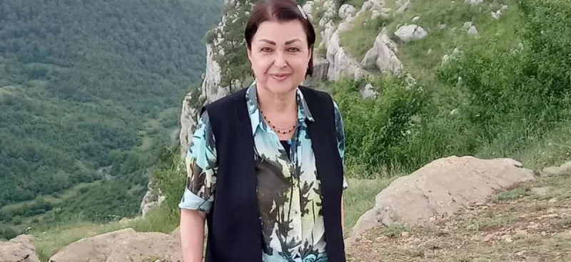 Firəngiz Mütəllimova Cıdır düzündə...