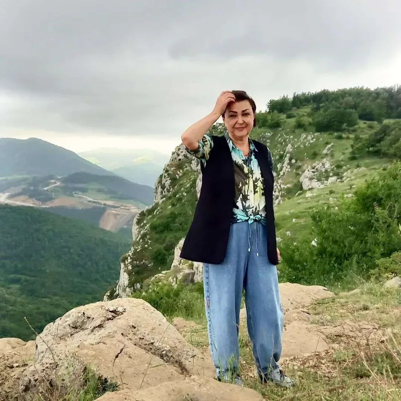 Firəngiz Mütəllimova Cıdır düzündə...