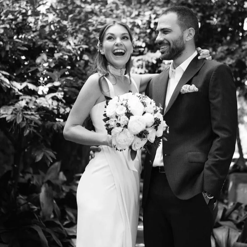 Aslı Enver evləndi!