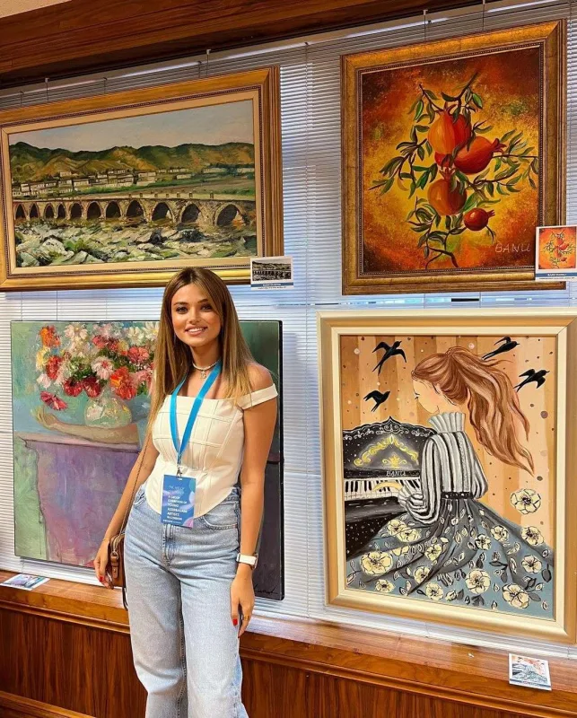 Mələkxanımın qızının əsərləri Böyük Britaniyada